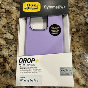 Otterbox iphone 14 pro case - light purple MagSafe new in box